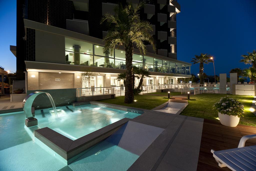 Hotel Eden Alba Adriatica Zewnętrze zdjęcie