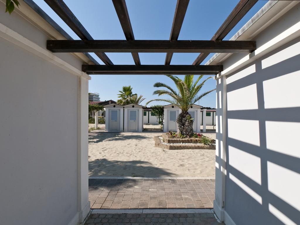 Hotel Eden Alba Adriatica Zewnętrze zdjęcie
