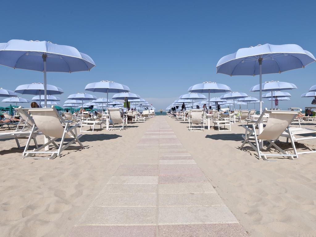 Hotel Eden Alba Adriatica Zewnętrze zdjęcie