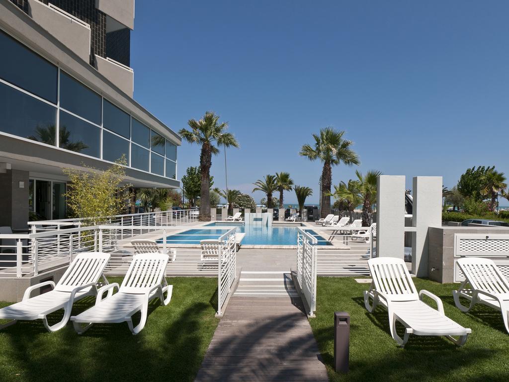 Hotel Eden Alba Adriatica Zewnętrze zdjęcie